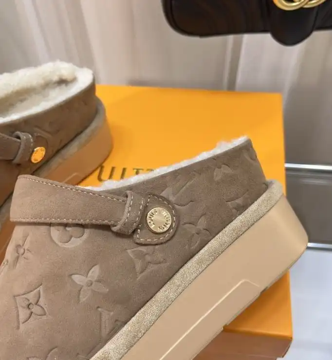 hype LV Slippers