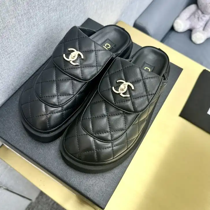 hype Chanel Slippers