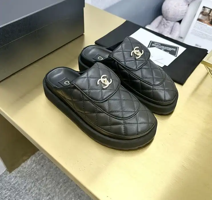 hype Chanel Slippers