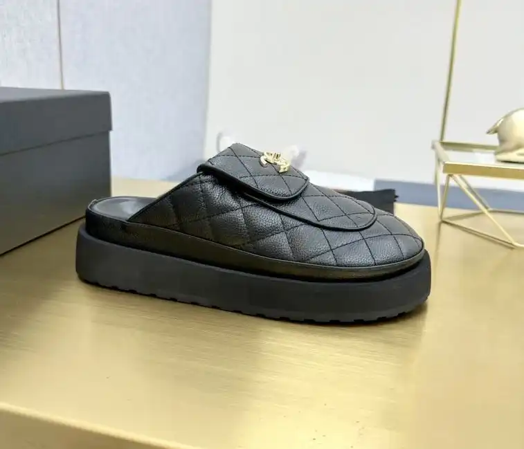 hype Chanel Slippers