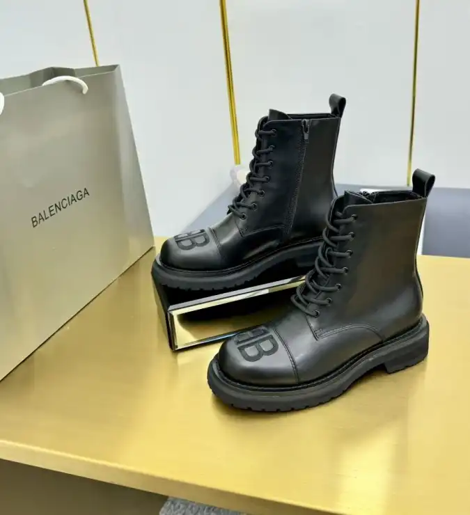 hype Balenciaga Boots