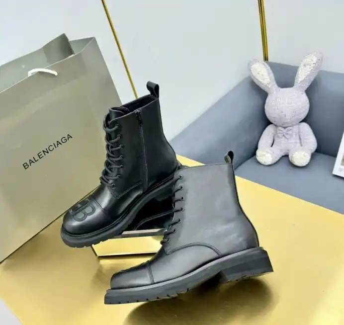 hype Balenciaga Boots