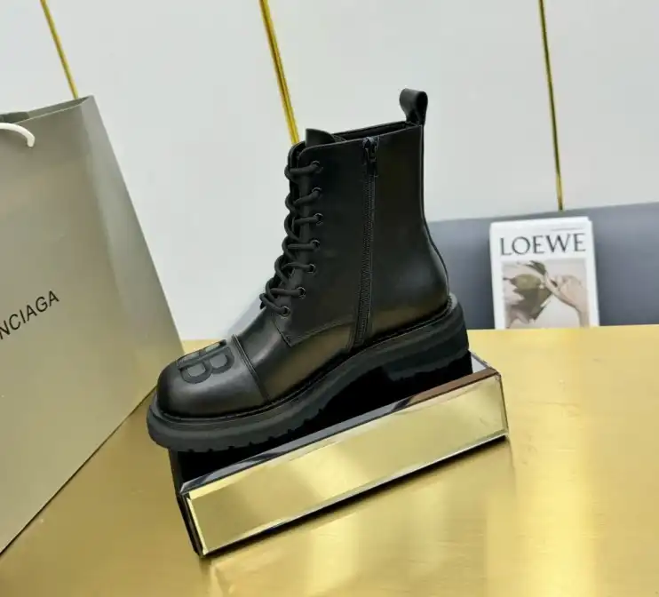 hype Balenciaga Boots