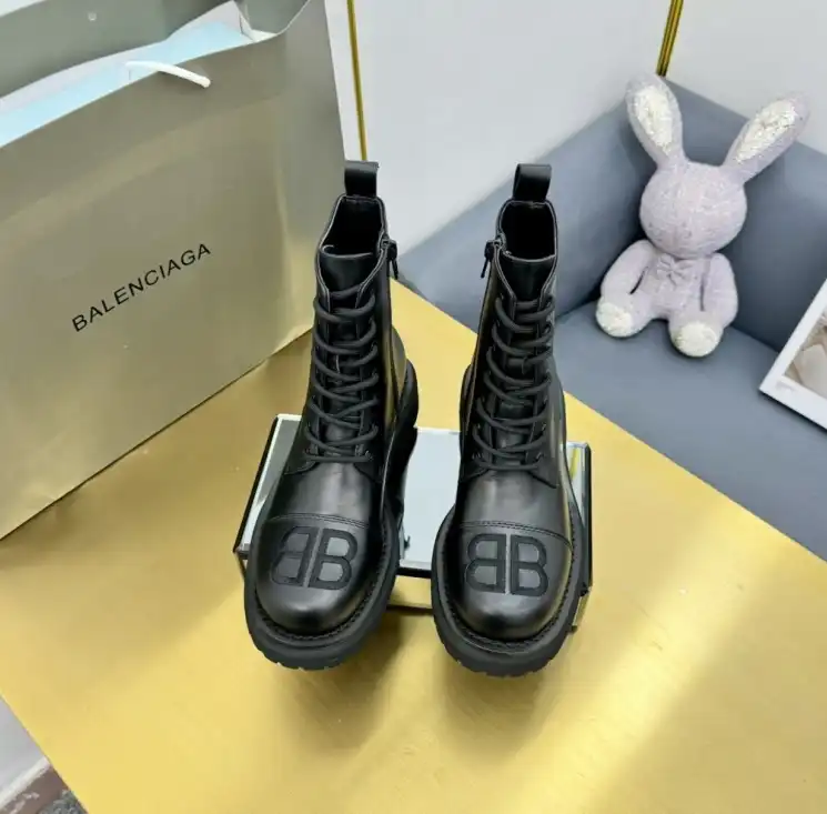 hype Balenciaga Boots