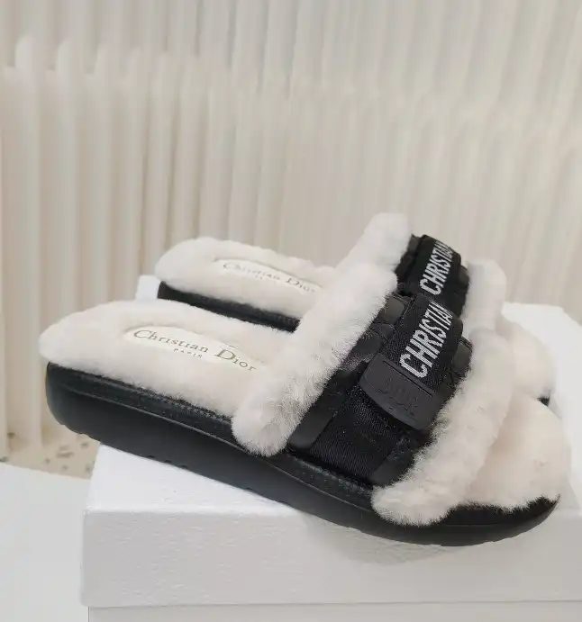 hype Christian Dior Slippers