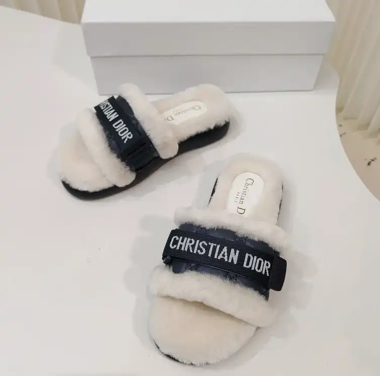 hype Christian Dior Slippers