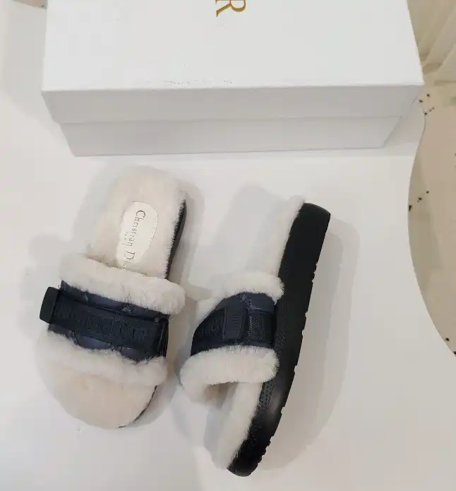 hype Christian Dior Slippers