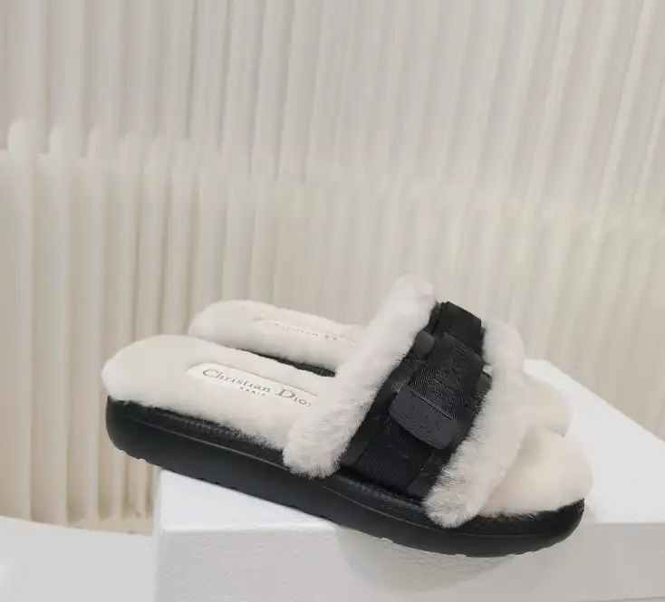 hype Christian Dior Slippers