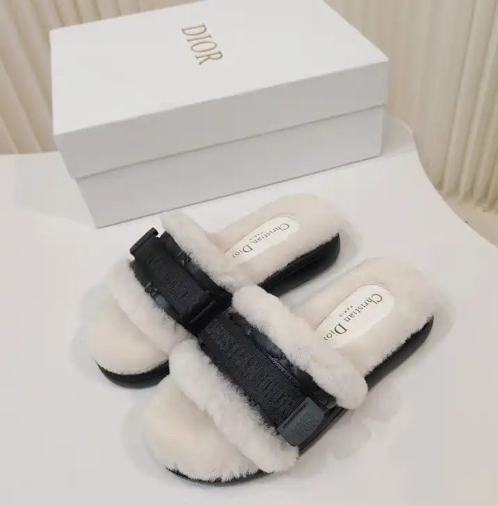 hype Christian Dior Slippers