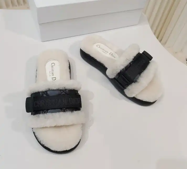 hype Christian Dior Slippers