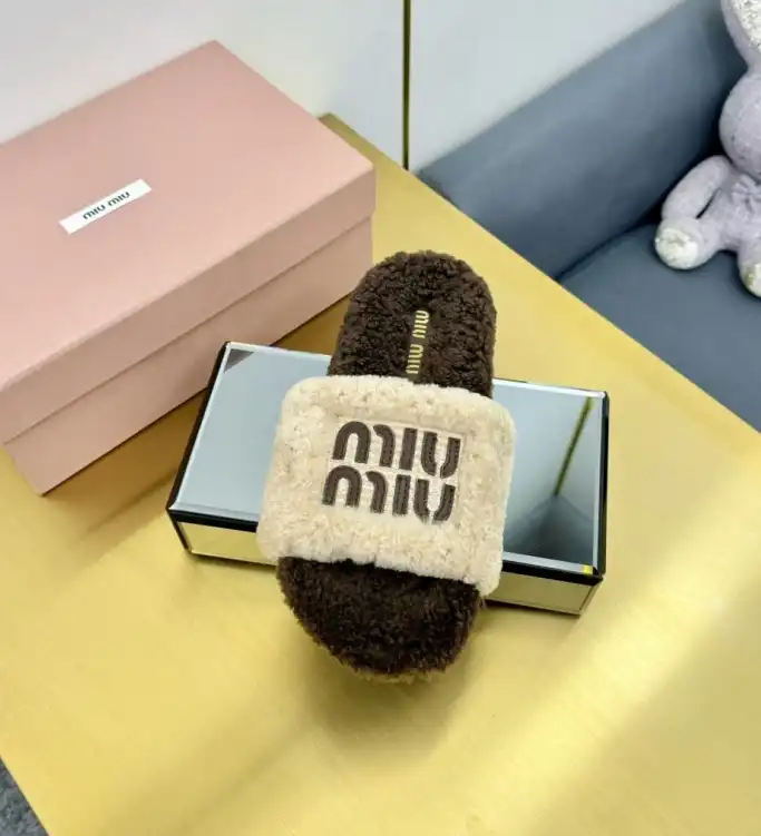 hype Miu Miu Slippers