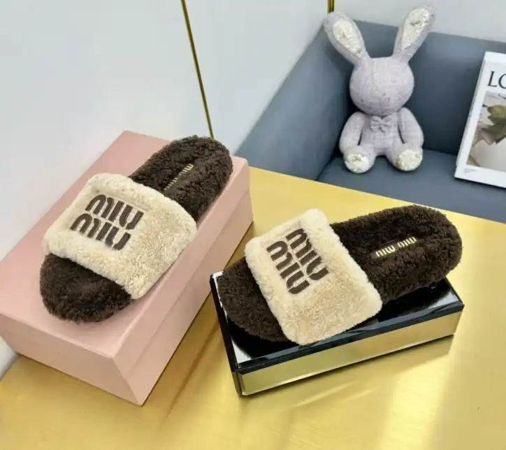 hype Miu Miu Slippers