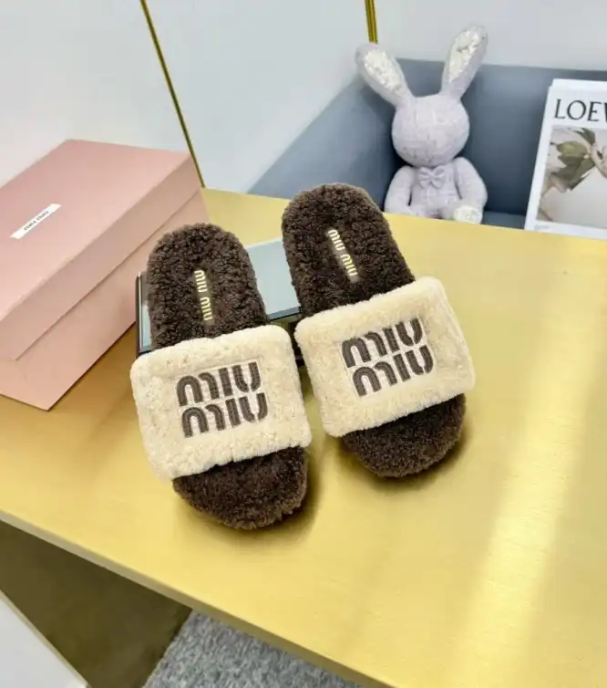 hype Miu Miu Slippers