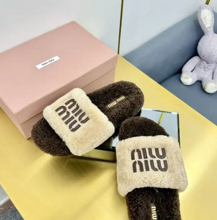 hype Miu Miu Slippers