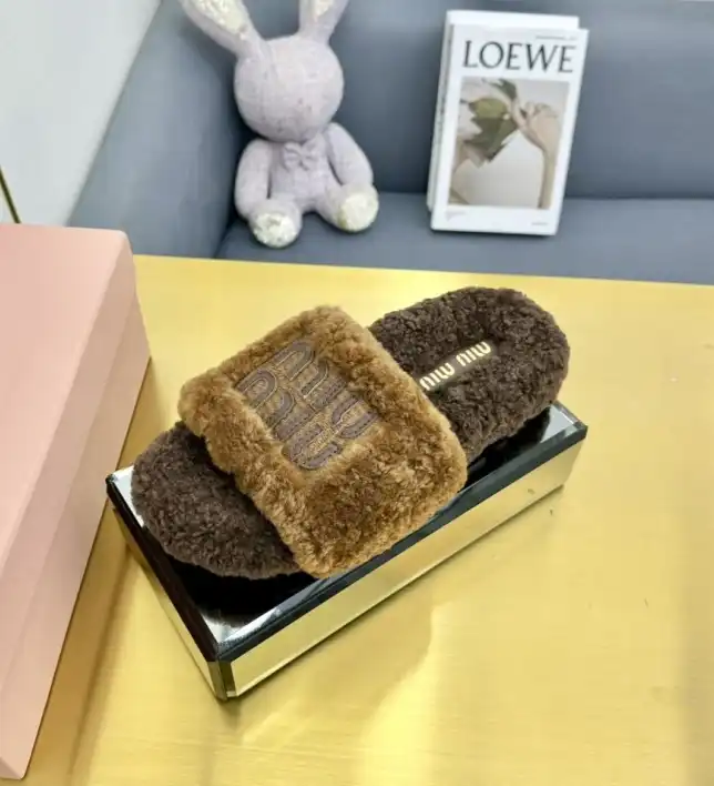 hype Miu Miu Slippers