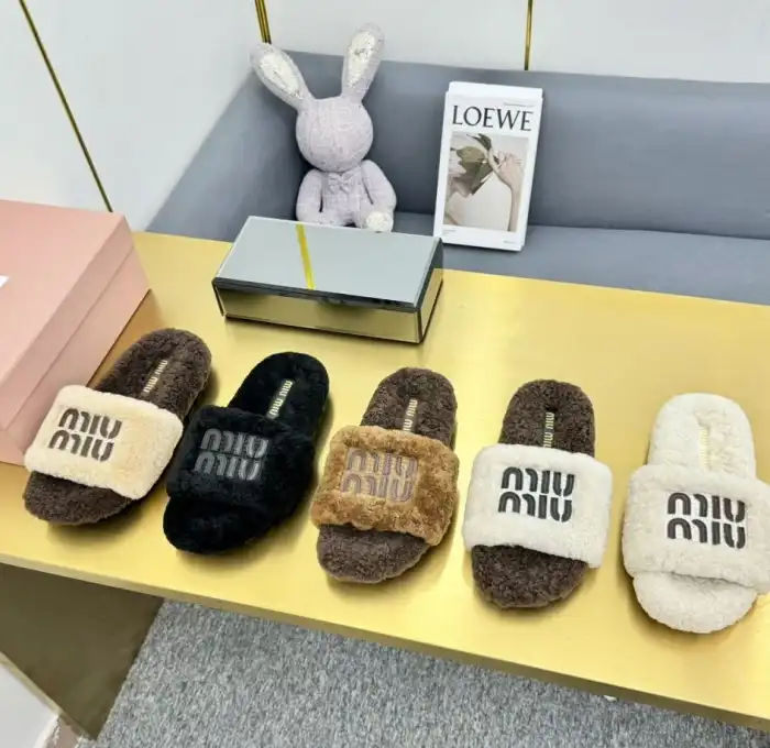 hype Miu Miu Slippers