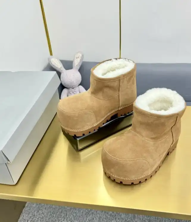 hype Balenciaga Boots