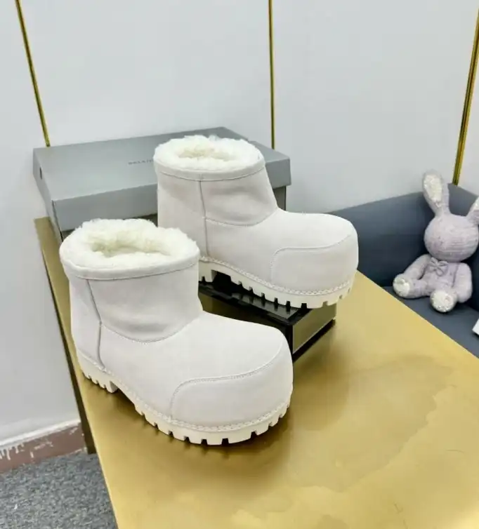 hype Balenciaga Boots