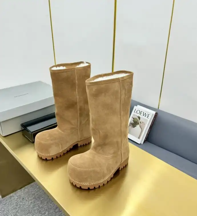 hype Balenciaga Boots