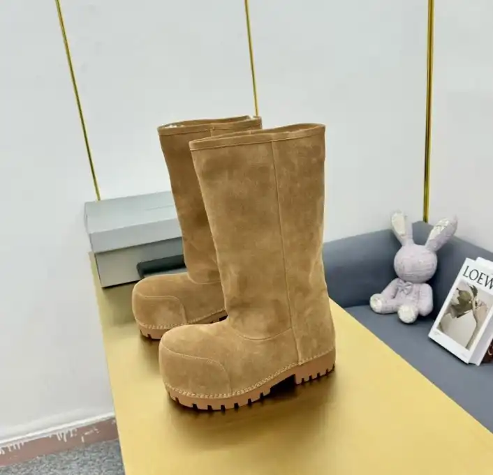 hype Balenciaga Boots