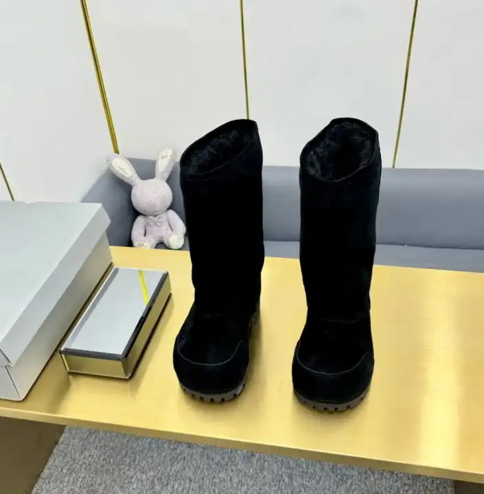 hype Balenciaga Boots