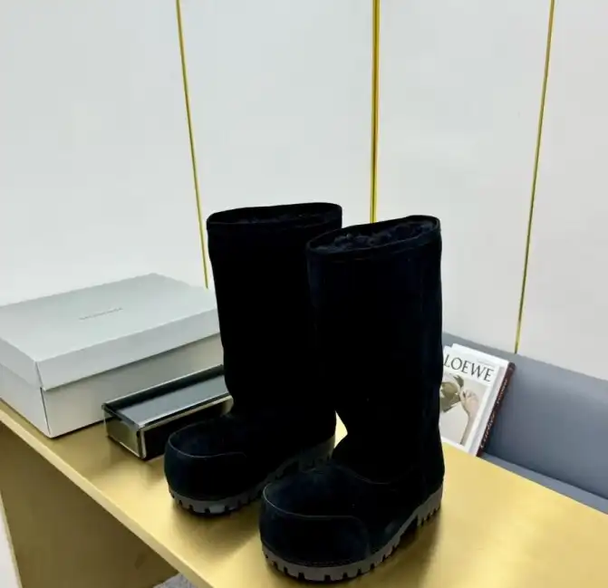 hype Balenciaga Boots