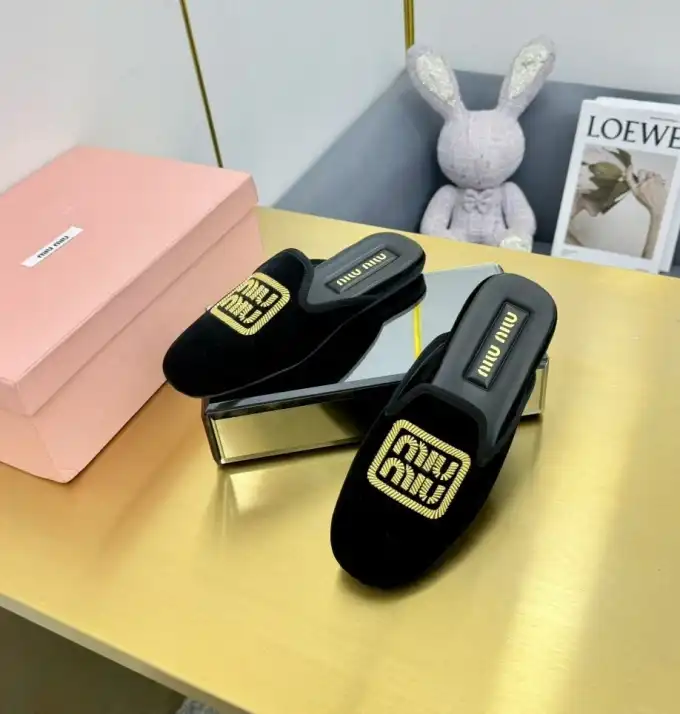 hype Miu Miu Slippers