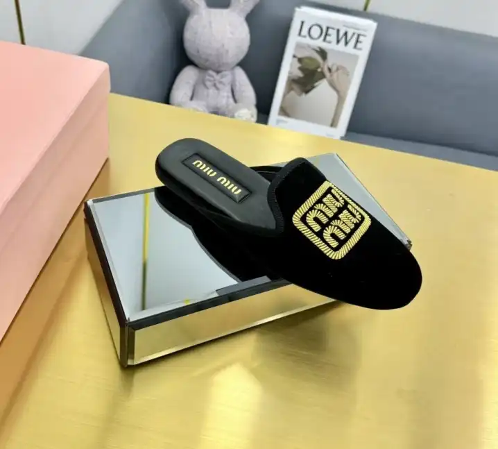 hype Miu Miu Slippers