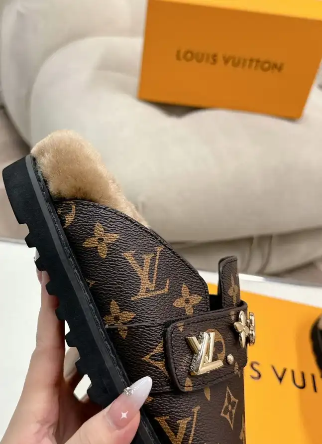 hype LV Slippers