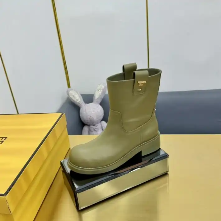 hype Fendi Boots