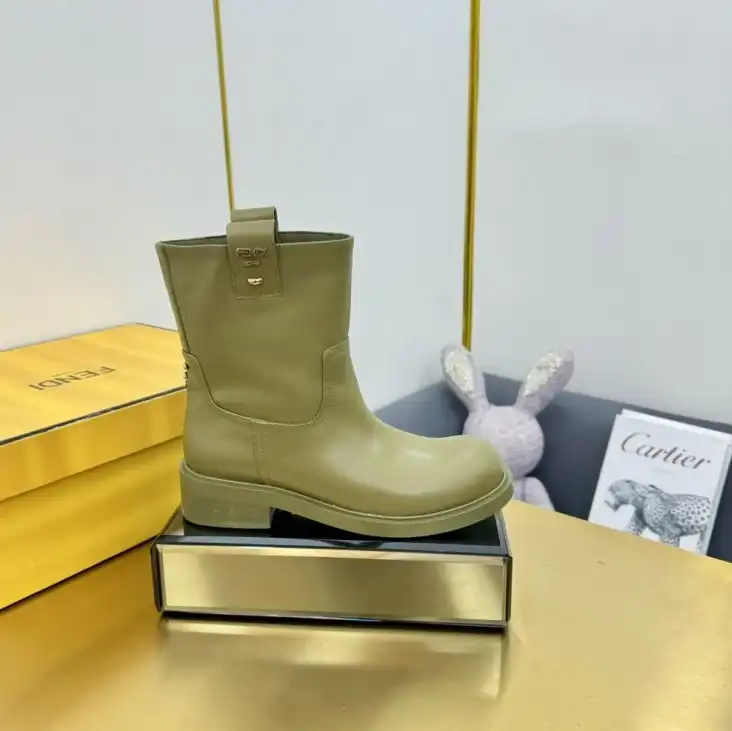 hype Fendi Boots