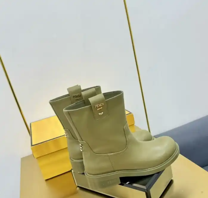 hype Fendi Boots