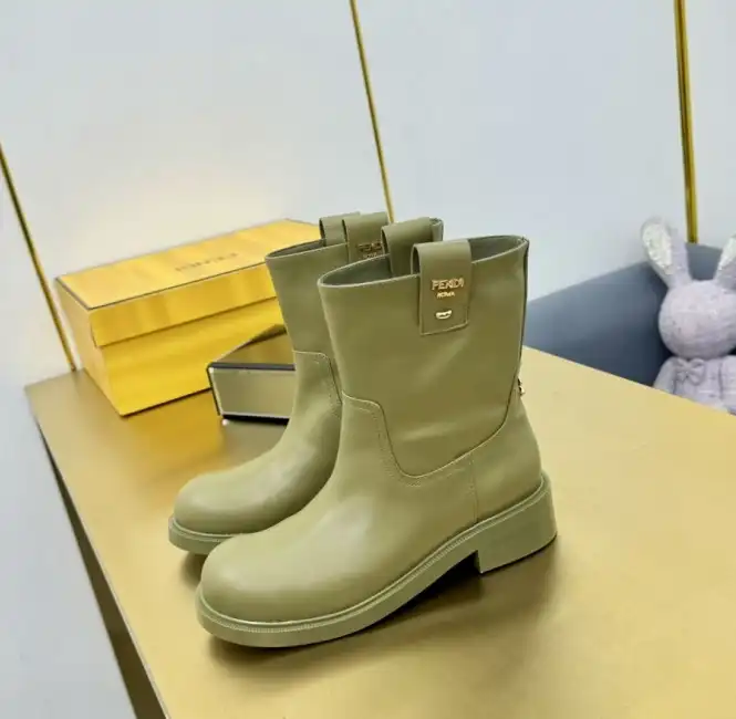 hype Fendi Boots