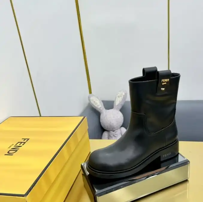 hype Fendi Boots