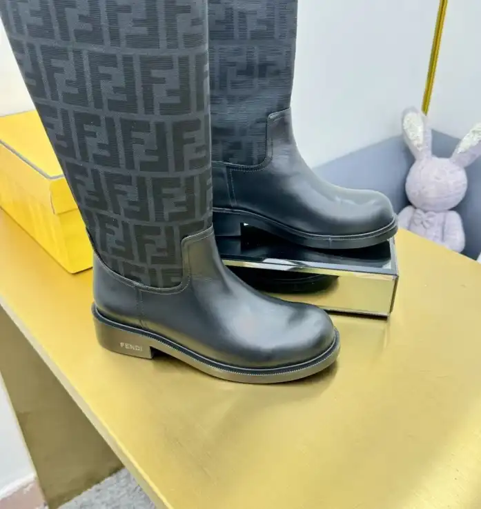 hype Fendi Boots