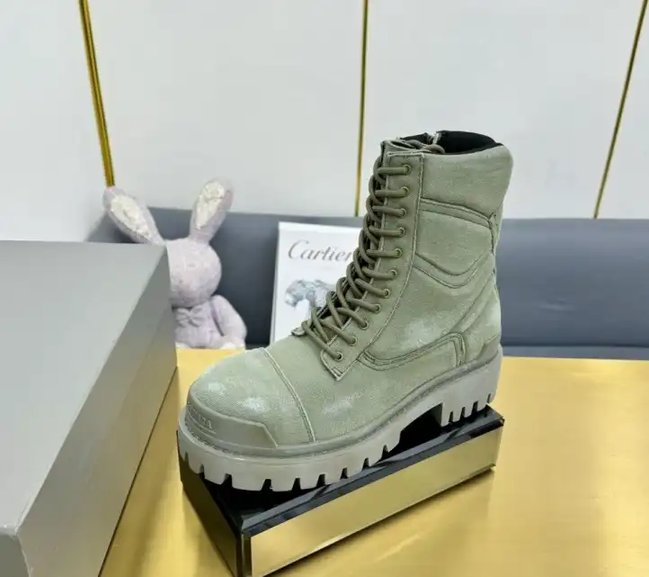 hype Balenciaga Boots