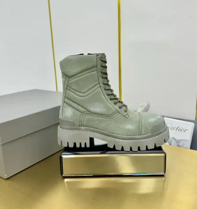 hype Balenciaga Boots