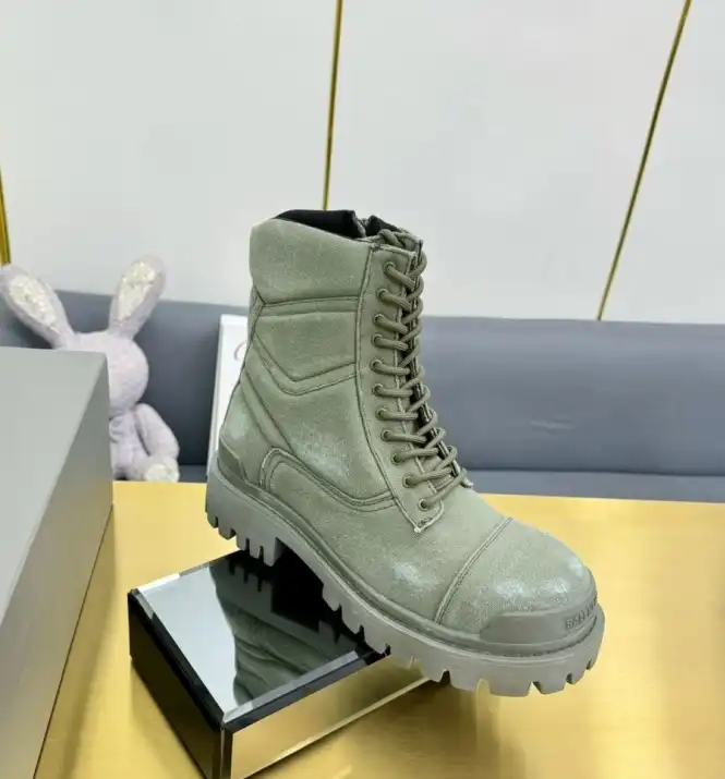 hype Balenciaga Boots