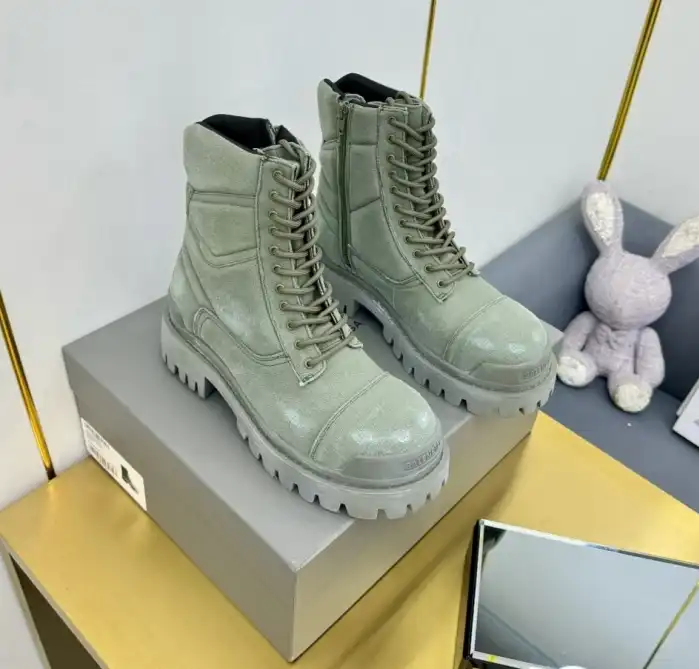 hype Balenciaga Boots