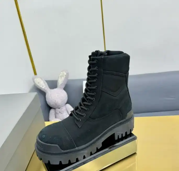 hype Balenciaga Boots