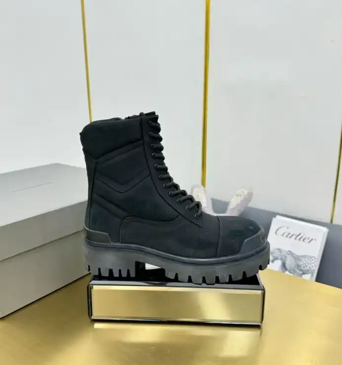 hype Balenciaga Boots