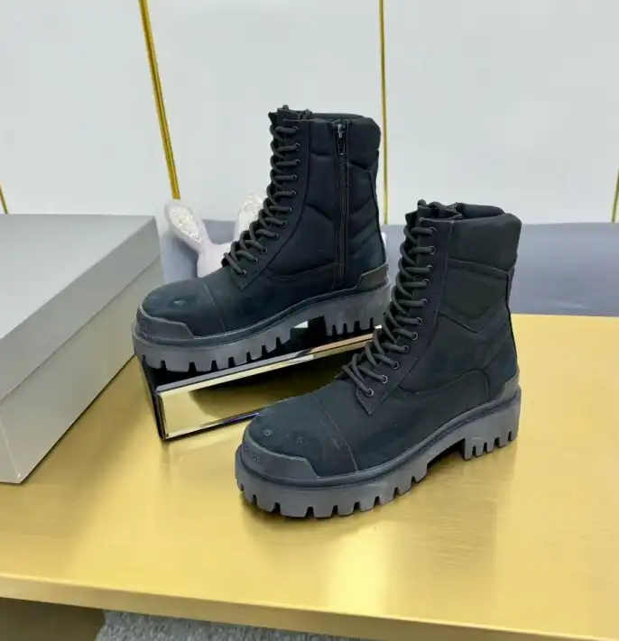 hype Balenciaga Boots