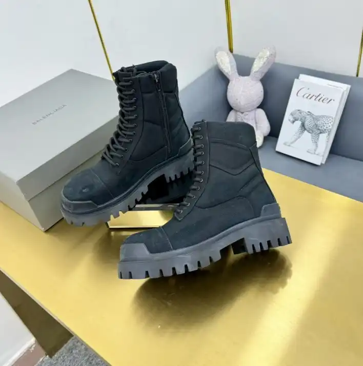 hype Balenciaga Boots