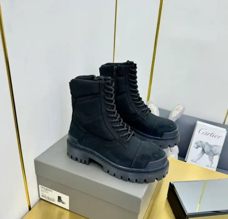 hype Balenciaga Boots