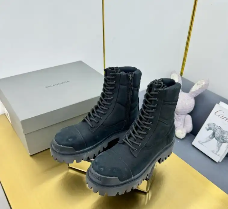 hype Balenciaga Boots