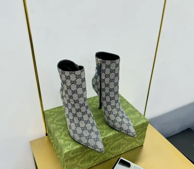 hype Gucci Boots