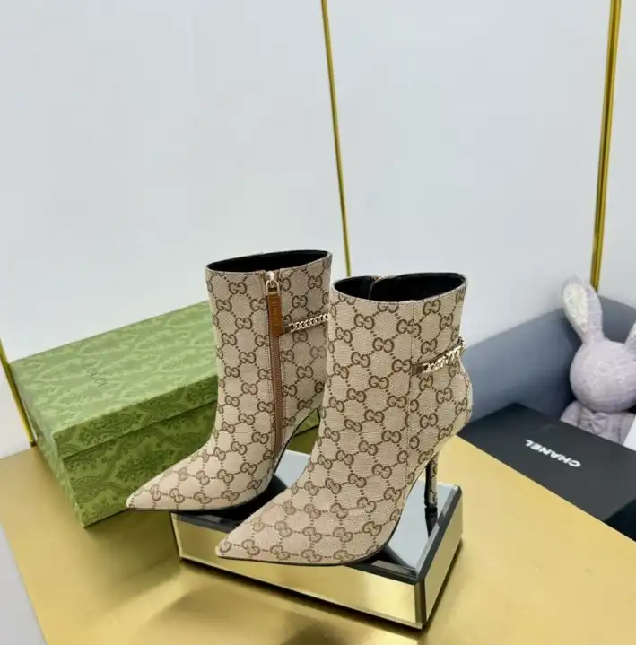 hype Gucci Boots