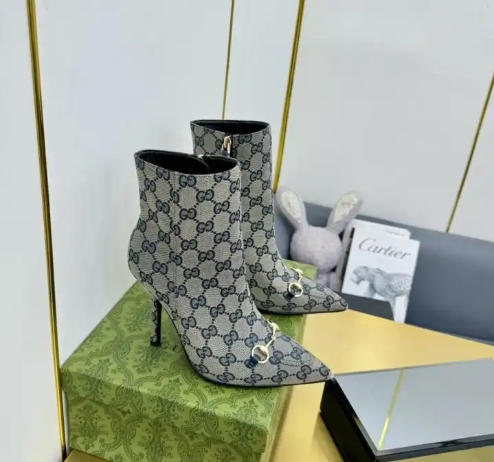 hype Gucci Boots