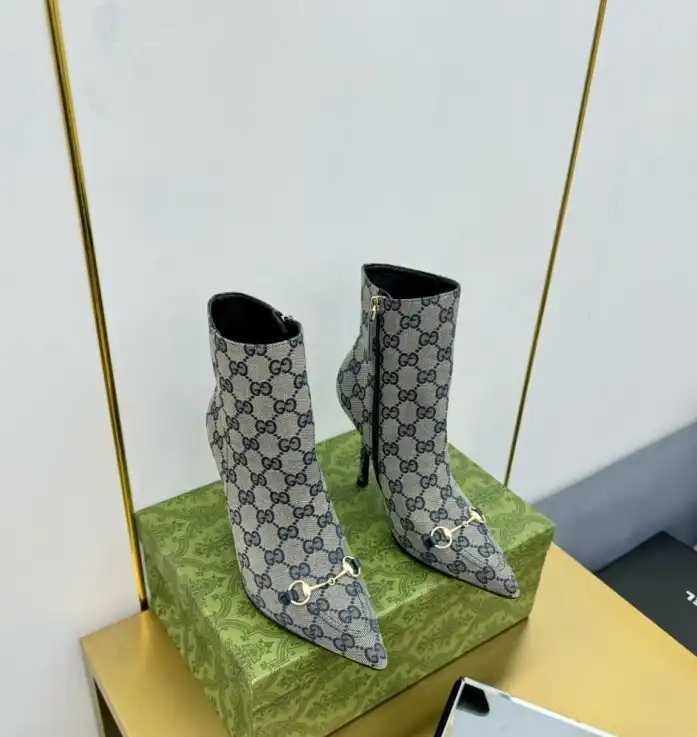 hype Gucci Boots