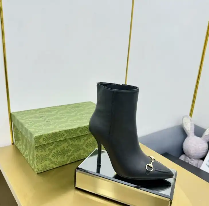 hype Gucci Boots